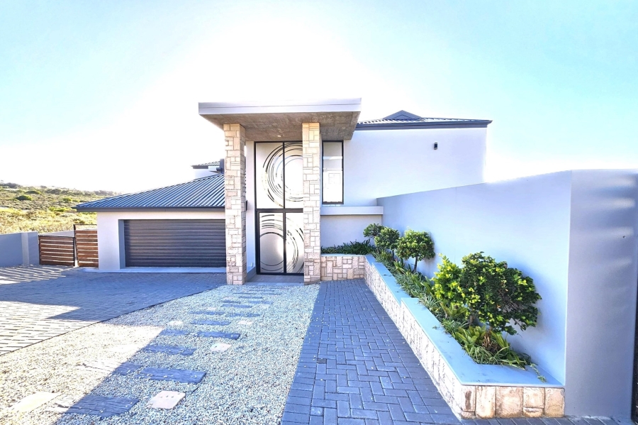 4 Bedroom Property for Sale in Blue Waters Estate Eastern Cape